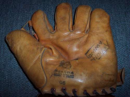 Tommy Holley Nokona G6 Front